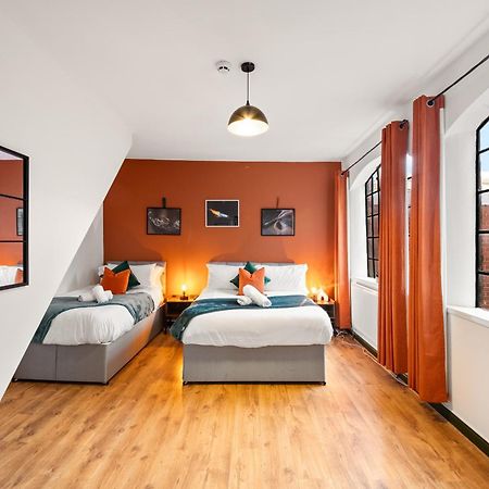 Spacious Birmingham City Apartment Exteriör bild